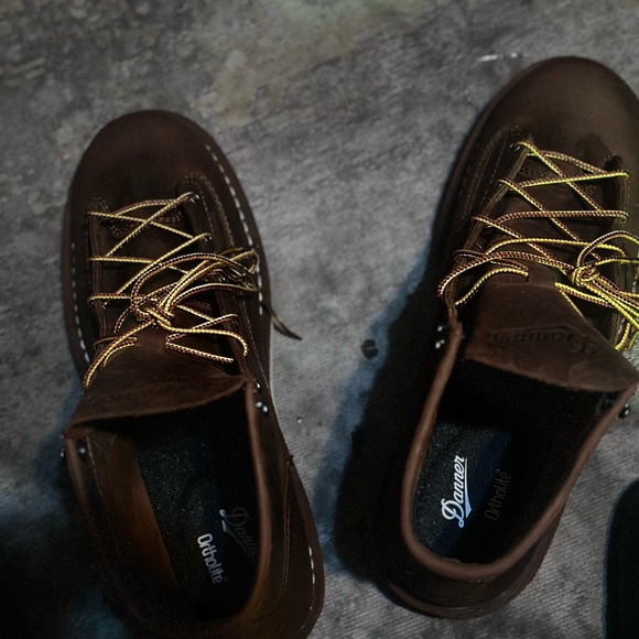 Danner bull run plain toe work boots. Size 11.5EE for a wide fit. - Picture 6 of 7